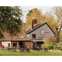 Maglia Rosso by Wigwam Holidays