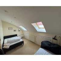 Modern City Centre 2 Bed With Castle Views