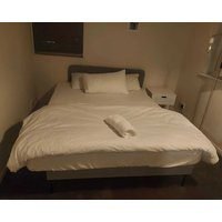 Stylish Modern 2 Bed House Sleeps 6 People