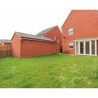Stunning 3 Level 4 Bedroom House In Kettering