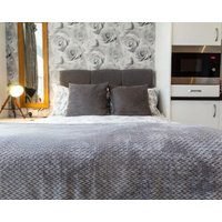 2 Domus House Studio - A Studio That Sleeps 2 Guests In 1 Bedroom