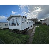 Heidi 2 Bed Robin hood