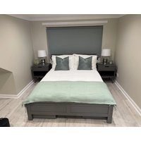 Newly Renovated Room With Private Bathroom - Sleeps 3 - 2 Beds