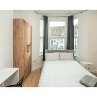 Deluxe Double Studio F1 - Maida Vale!