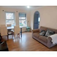 Charming 2-bedroom Apartment In Erith With Wifi Access