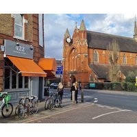 Upscale Double Room With Private Bathroom 300 Yards From Earlsfied Station