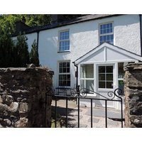 Aran Cottage - Sleeps Upto 10 Guests Perfect For Large Families And Groups