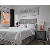 Ground 1 Bed Flat With A Garden