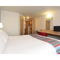 Travelodge Kinross M90