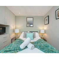 This Apartment Is A 2 Bedroom(s) 2 Bathrooms Located In London England.