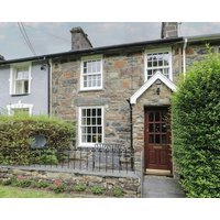 Cottage On The Green