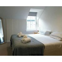 Charming Apartment Near Dean Village