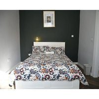 Contemporary Living In A 170 Year Old Period Building Close To The Seafront!