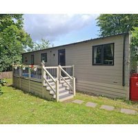 Happy Home - 2 Bedrooms Sleeps 5