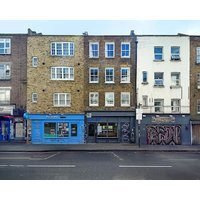 Stylish London Shoreditch Brick Lane Apartment Sleeps 4 with Balcony