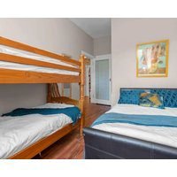Free Parking - City Centre - 2 Bedrooms - Sleeps 6