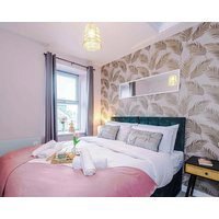 Stylish 2 Bedroom Apartment in Heart of Buxton