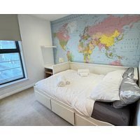 2-Bed Apt Sleeps 7 5 mins to Camden Market