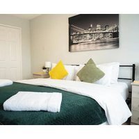 Reardon Apartment Warwick - Sleeps 5 - Parking & Wifi