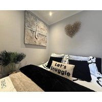 Studio C - Newly renovated private 1 bed studio