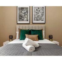 West Kensigton Superb Apartments!