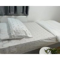 Harrow Haven - Sleeps 5 & Free parking