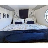 BrightOwl Waterside Narrowboat Cottage Experience