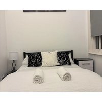City Centre Apt Prime location Sleeps 3