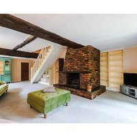 Apple House by Staycay