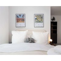 Supernova Suite & City Views