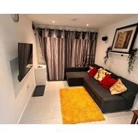 Greenwich Oasis Near o2 arena with Spacious Charm