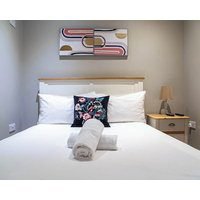 Contemporary Kelham 1-Bed Pet-Friendly Apartment
