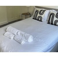 Glasgow City Apartment with 2 Bedrooms