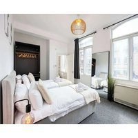Central Sleeps 6 Stunning 2 Bed by City SuperHost