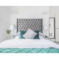 Entire rental unit in Linford Wood