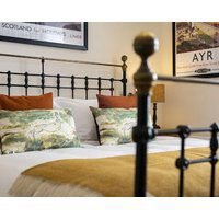 Running Hare - sleeps 3 guests in 1 bedroom