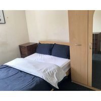 Immaculate 2-Bed Apartment in Smethwick