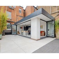 Stylish 5-Bed Townhouse in Prime Leamington Spa