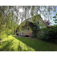 Charming country retreat -Lakeview Cottage with Hot tub