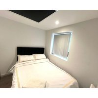 Lakeside lodge home of comfort