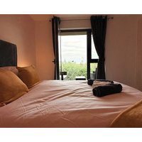 ExclusiveStay • Terrace • Entertainment Lounge • 1-8 • Opposite Piccadilly Line