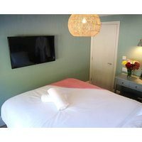 Apartment 8 - The Kingsway