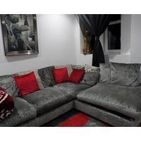 2Bed Apt Sleeps 4-Near Meadows Park Parking Wifi