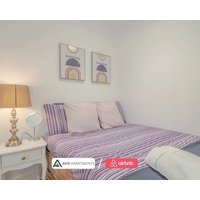 Affordable Chic and Cheerful Pad Sheffield – APT 7