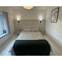 Cosy Cottage house Based in Cardiff City 5-10 min to City Center.