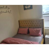 2 Bed - Sleeps 6 - Private Balcony - City Centre