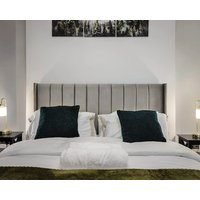 Modern and Cosy 2 Bedroom flat close to Town Centre