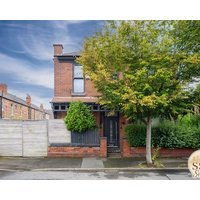 The Didsbury Retreat l Cinema l Sleeps 8