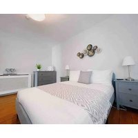 Amber House - Stunning 8 Bedroom House