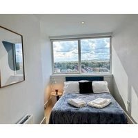Modern 3 Bed Wembley Stadium View Apartment